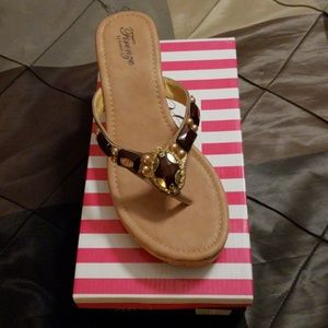 NIB Fivenze by Avanti sandals size 8